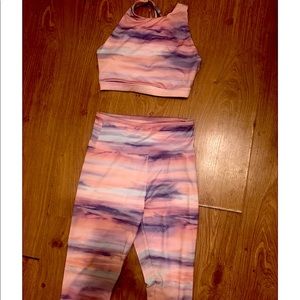 Forever 21 active set in size SMALL